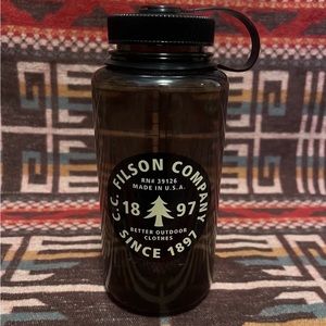 Filson 32oz NALGENE Water Bottle ~ Tree Logo ~ Screw On Lid ~ NWT USA ~ RARE
